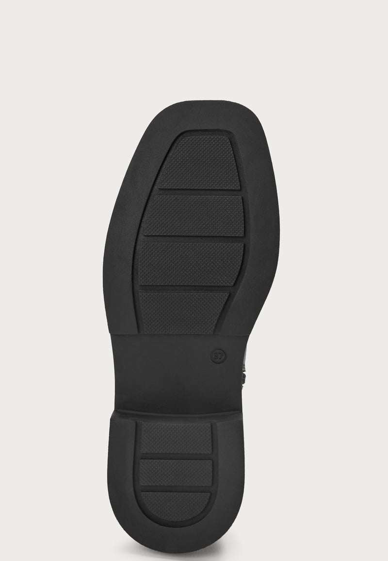 BUBBLEROOM Leather Chelsea Boots