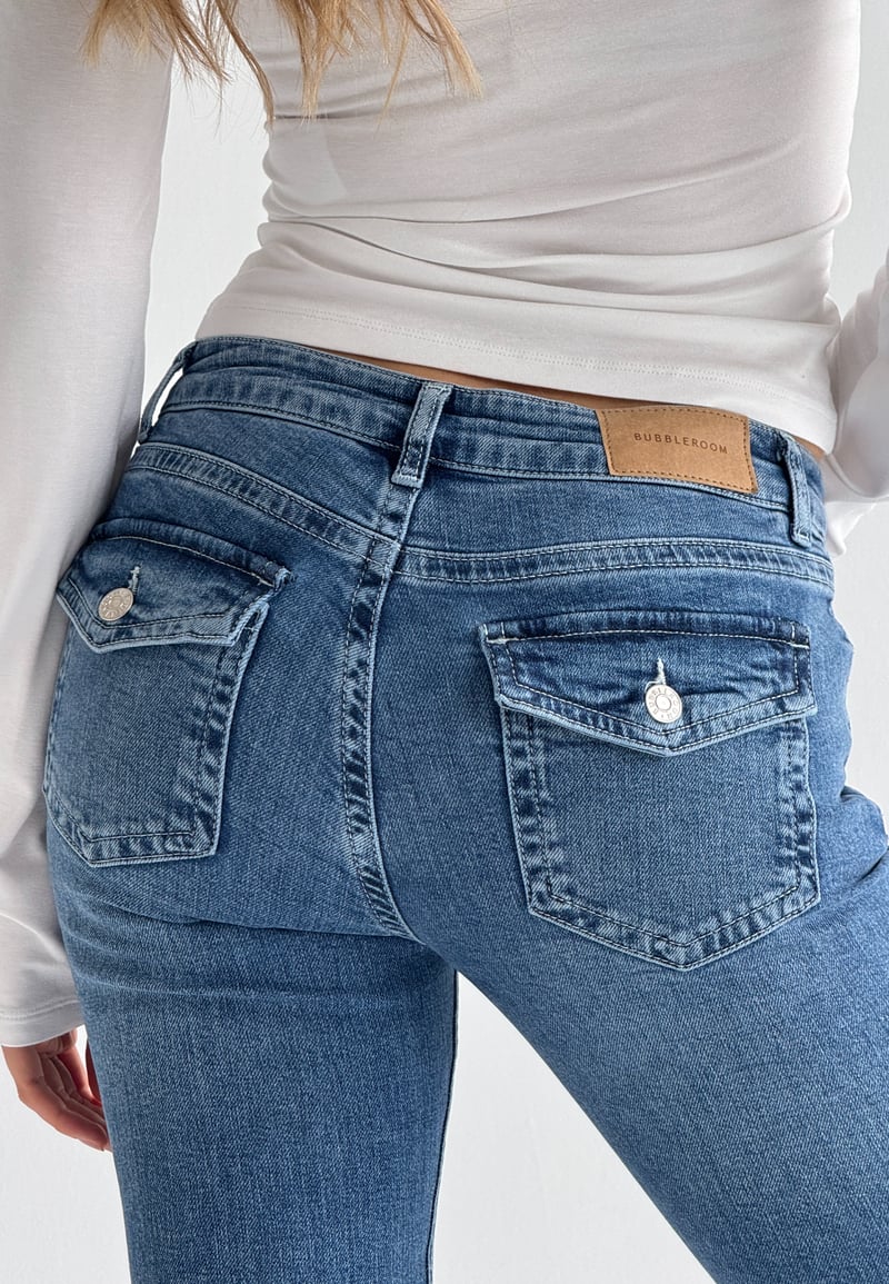 BUBBLEROOM Low Bootcut Flap Jeans