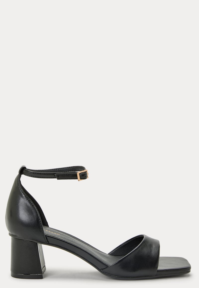 BUBBLEROOM Low Heel Sandal 