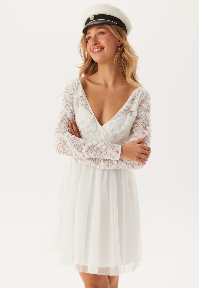 Bubbleroom Occasion 3D Flower L/S Lace Dress
