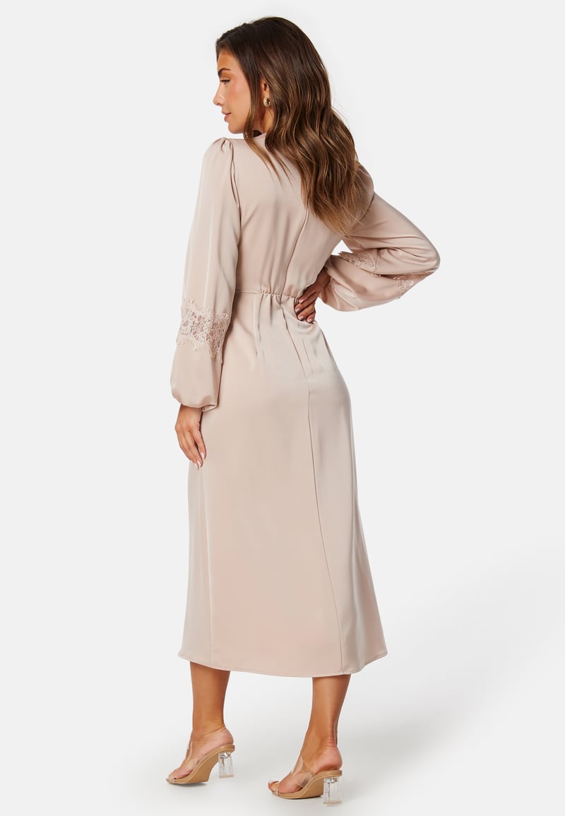 Bubbleroom Occasion  Satin Midi Dress