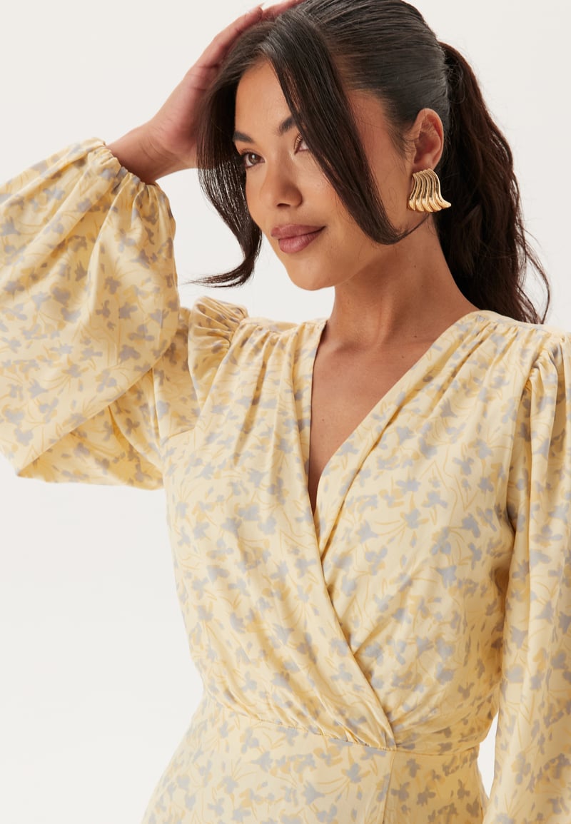 Bubbleroom Occasion Balloon Sleeve Wrap Gown