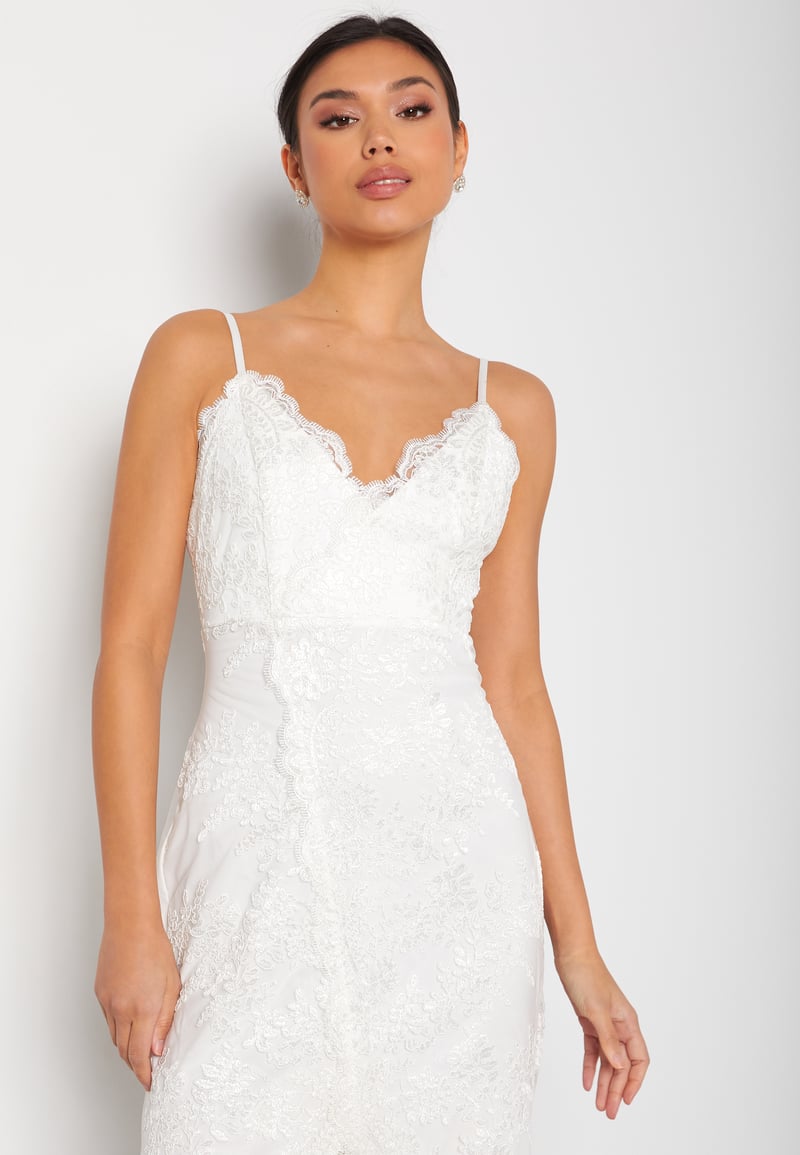 Bubbleroom Occasion Irmeline wedding gown 