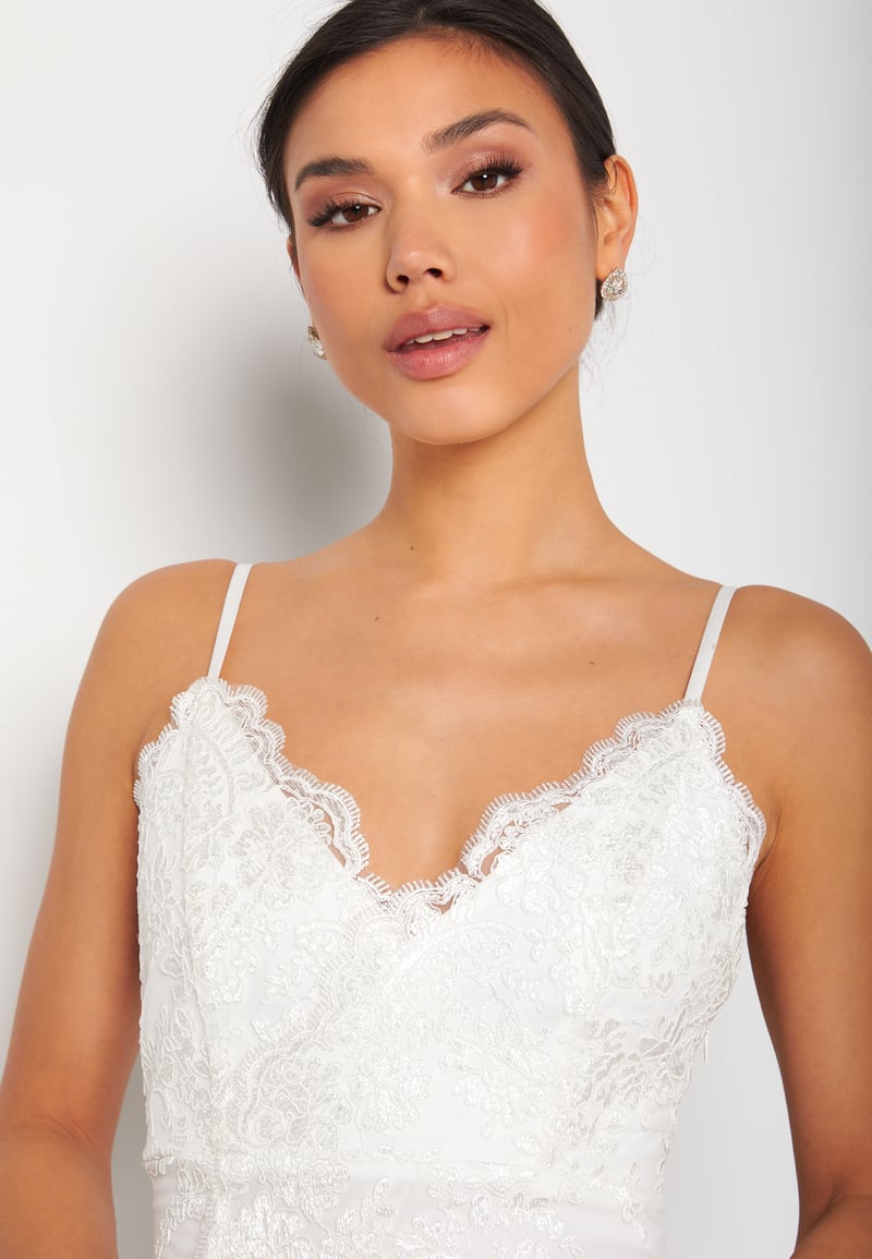 Bubbleroom Occasion Irmeline wedding gown 