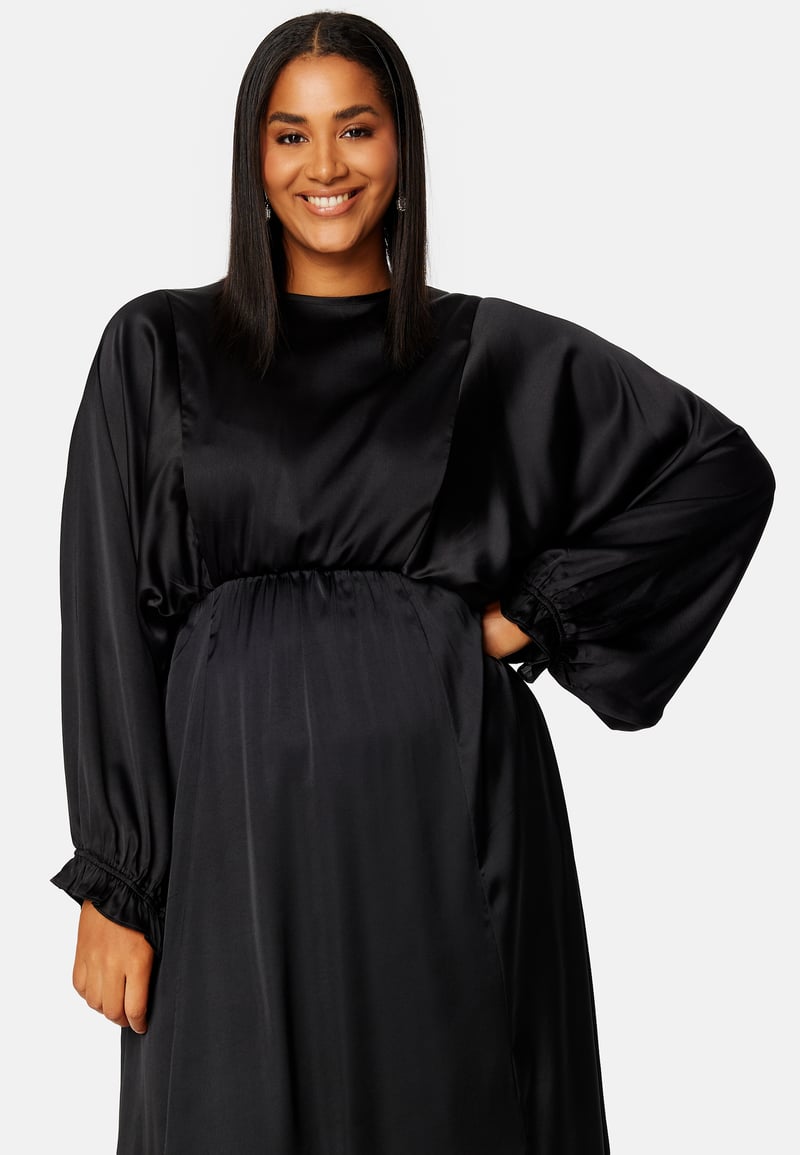 Bubbleroom Occasion Khrista Satin Dress