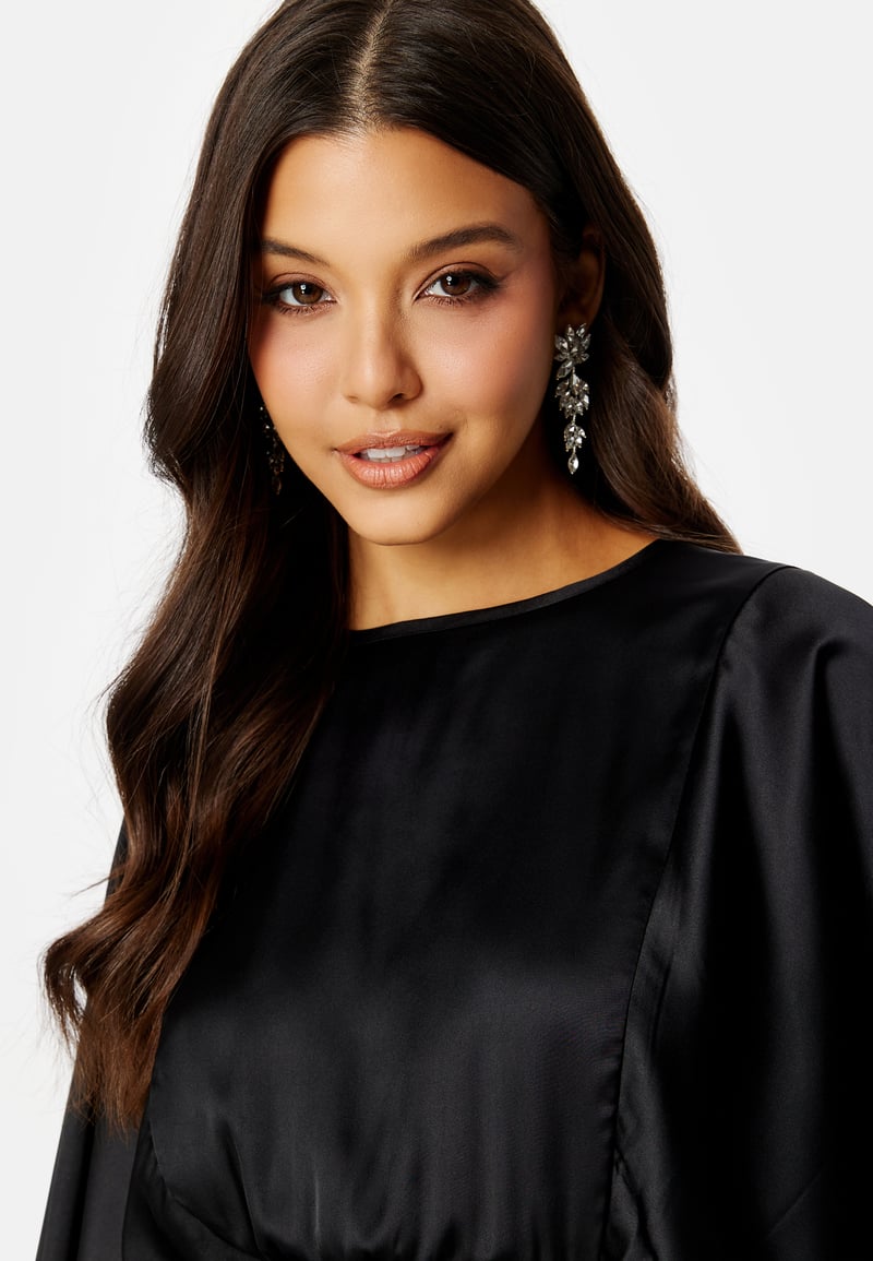 Bubbleroom Occasion Khrista Satin Dress