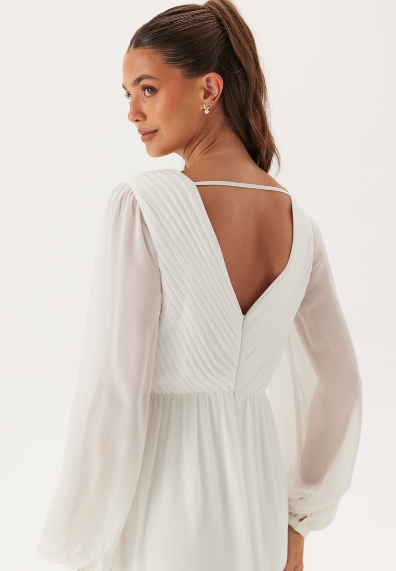 Bubbleroom Occasion Pleated V-Neck Wedding Gown