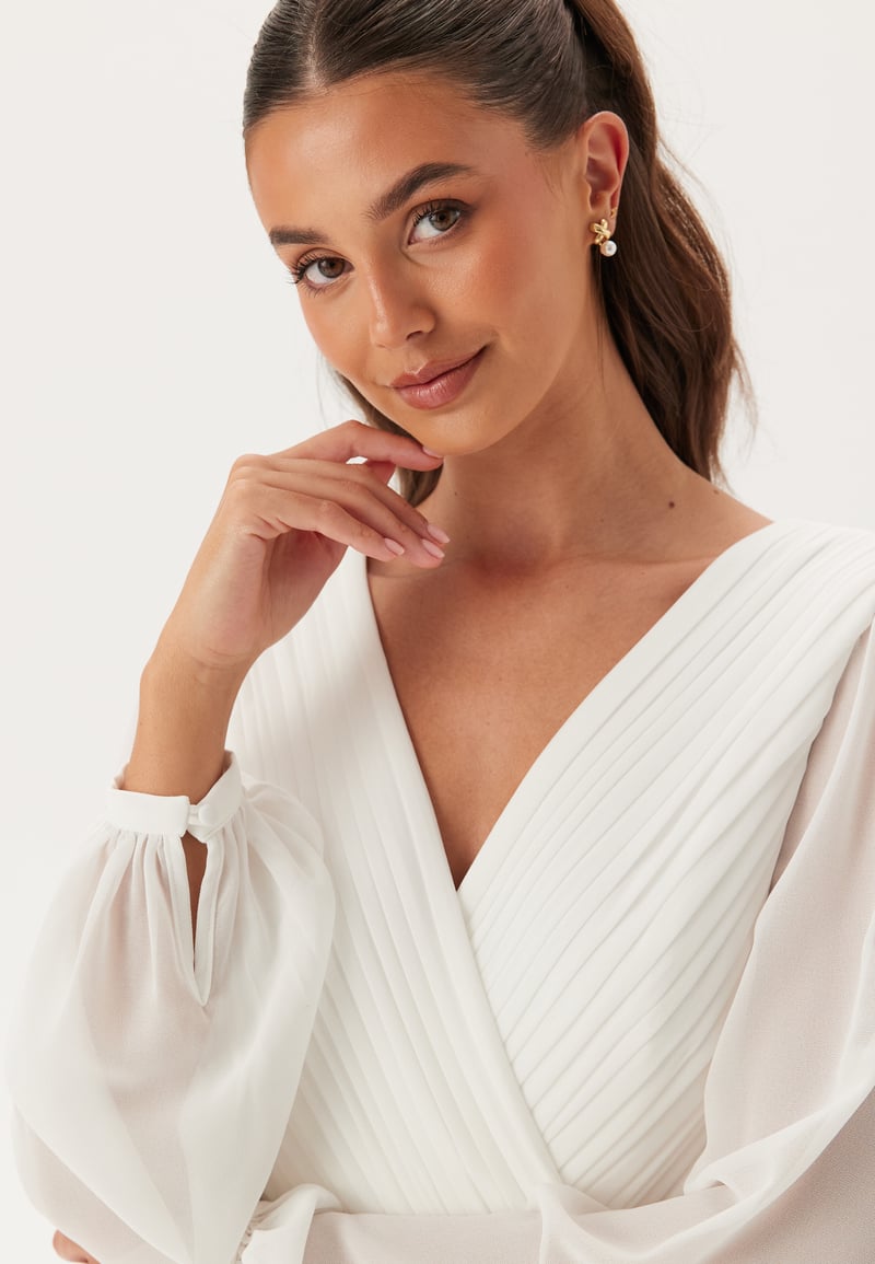 Bubbleroom Occasion Pleated V-Neck Wedding Gown