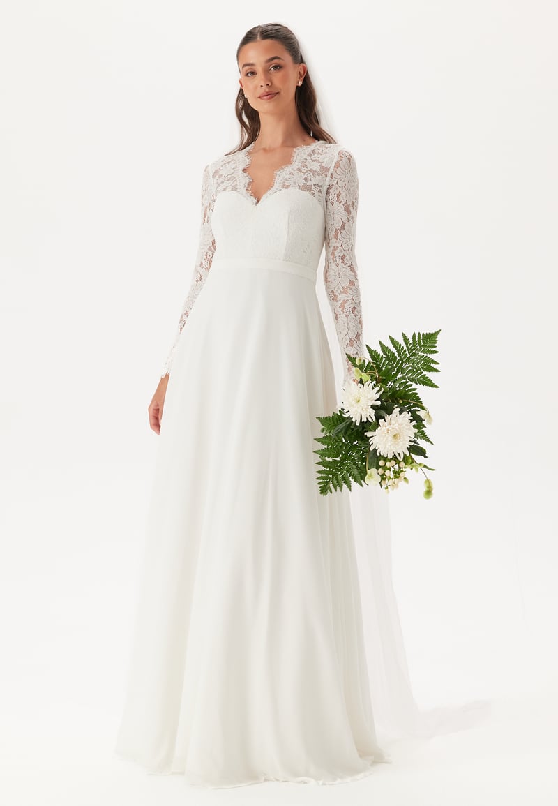 Bubbleroom Occasion  Scallop V-Neck Lace Gown