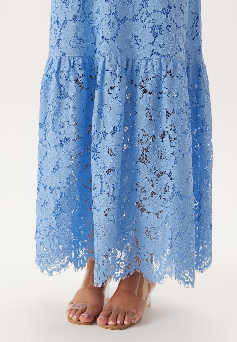 BUBBLEROOM Scalloped Lace Edge Maxi Skirt