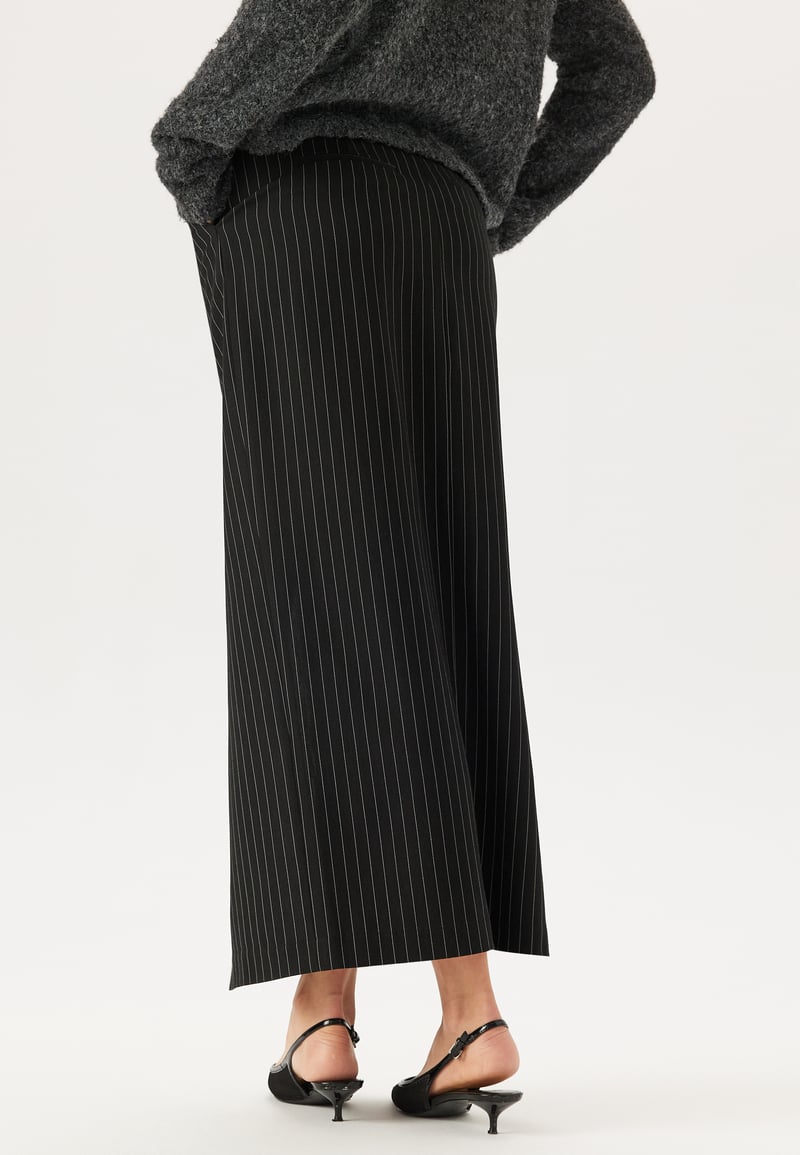 BUBBLEROOM Slit Tailored Skirt