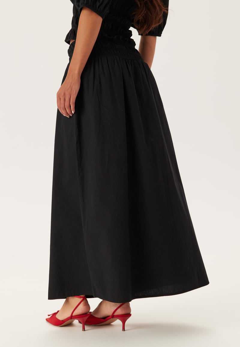 BUBBLEROOM Smock Waist Maxi Skirt