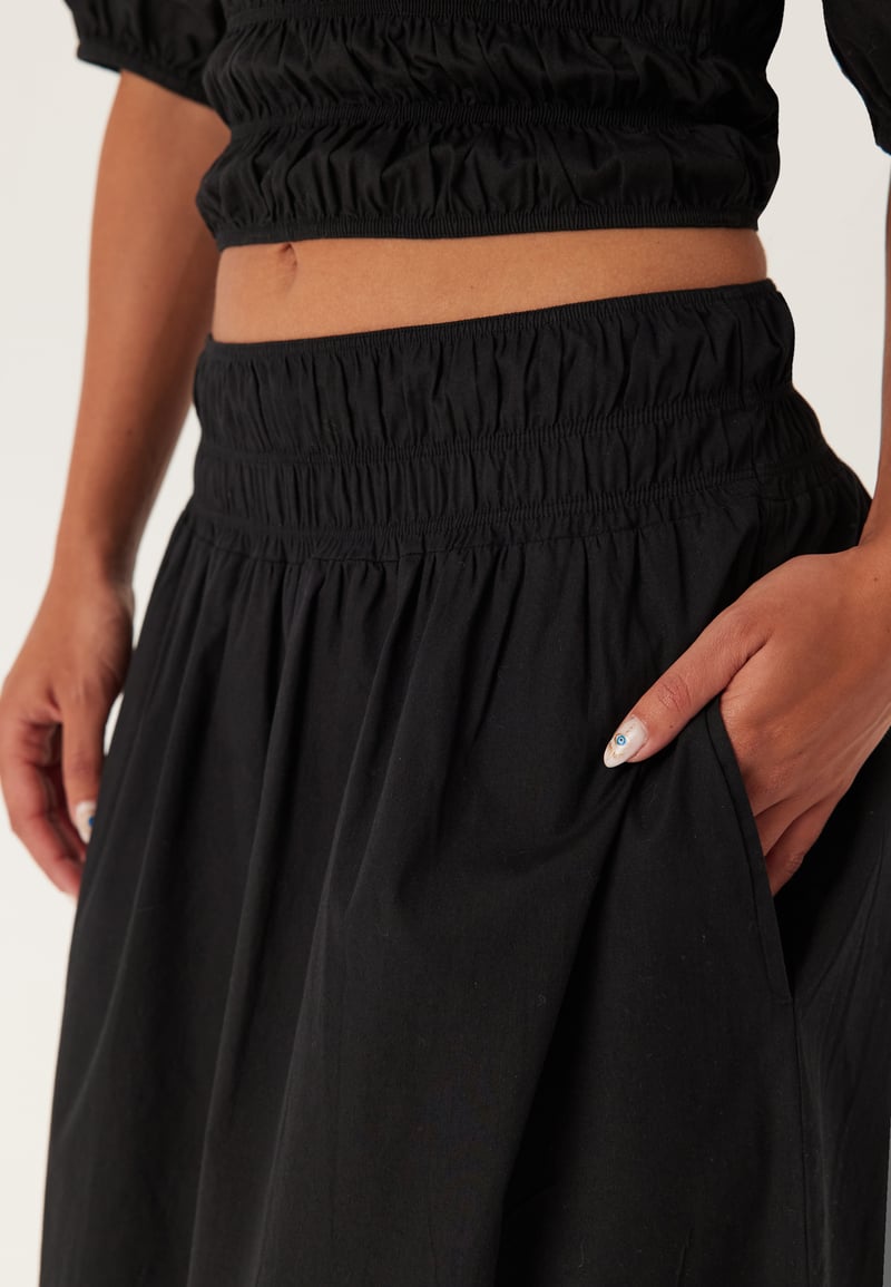 BUBBLEROOM Smock Waist Maxi Skirt
