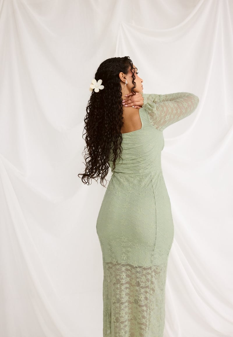 BUBBLEROOM Square Neck Lace Dress
