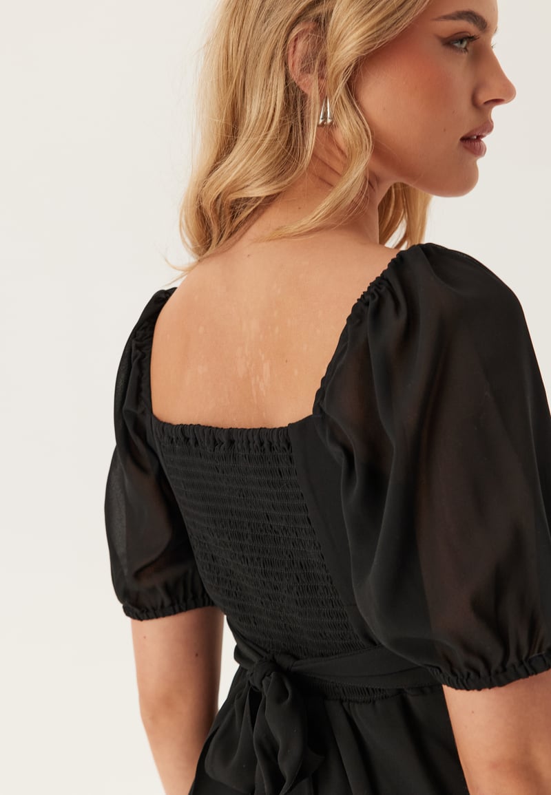 BUBBLEROOM Square Neck S/S Georgette Blouse