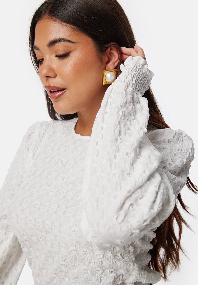 BUBBLEROOM Structure Puff Sleeve Top
