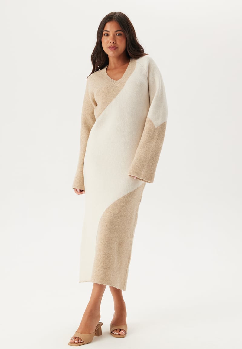BUBBLEROOM V-neck Knitted Midi Dress