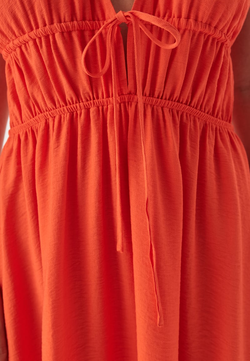 BUBBLEROOM Tie Strap Maxi Dress 