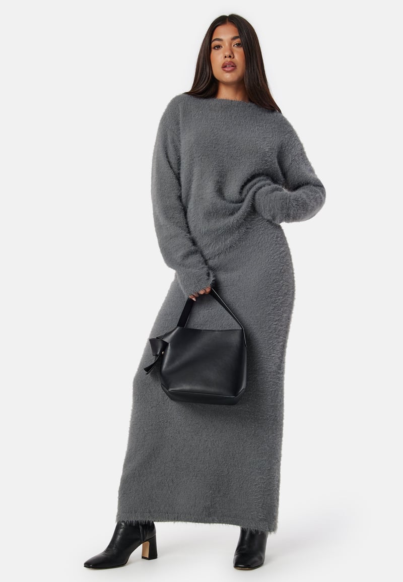 BUBBLEROOM Fluffy Knitted Maxi Skirt