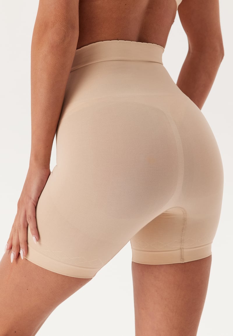Controlbody Gold Short Comp