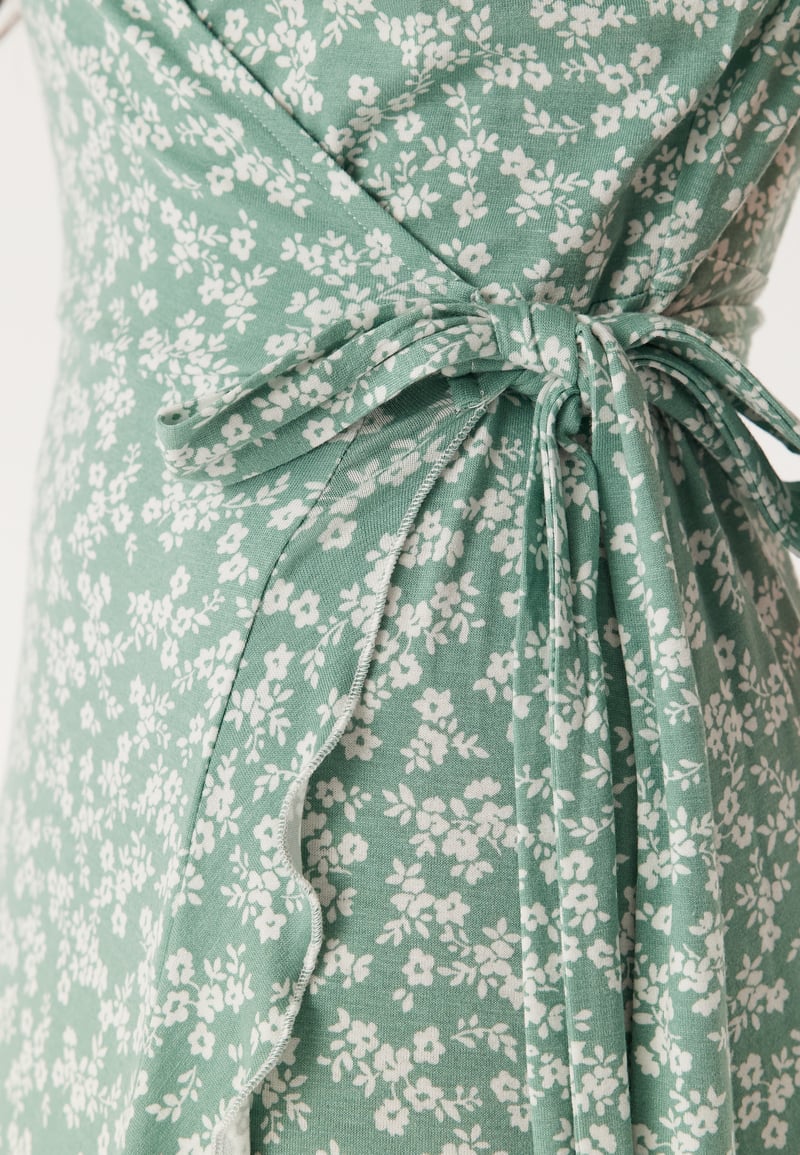 Happy Holly Frill S/S Wrap Dress