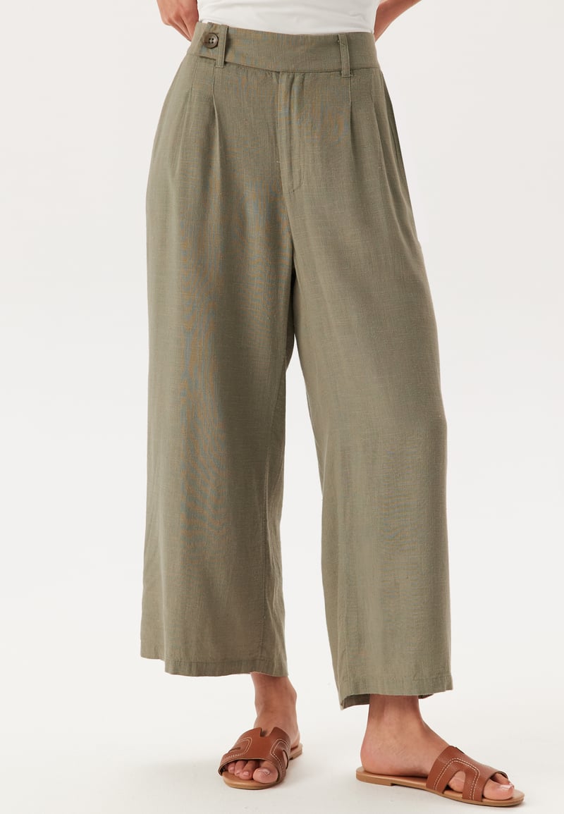 Happy Holly Linen Pants