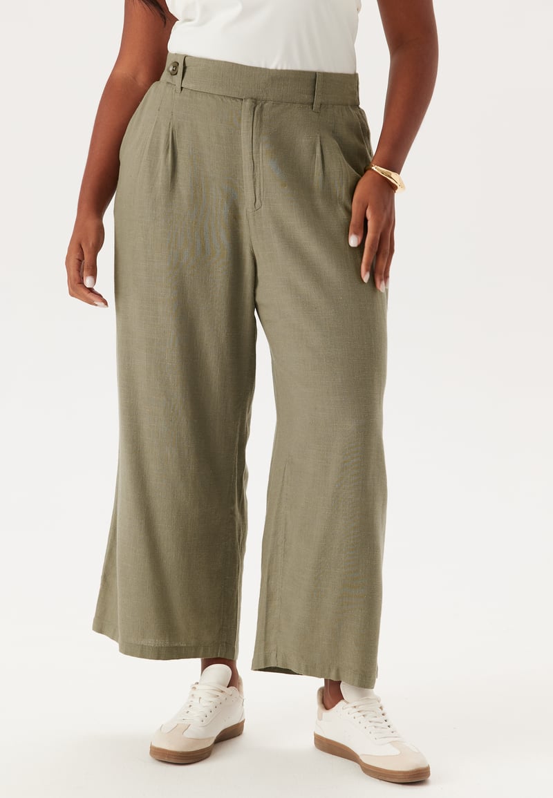 Happy Holly Linen Pants
