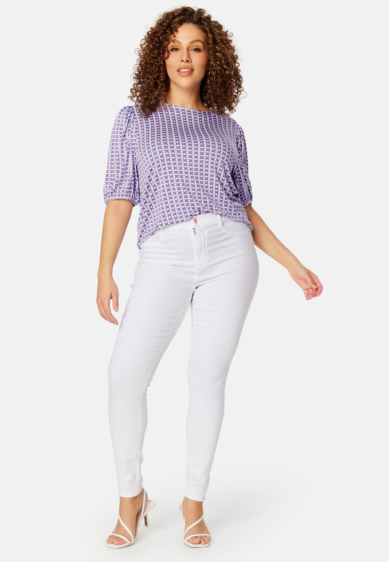 Happy Holly Noella top
