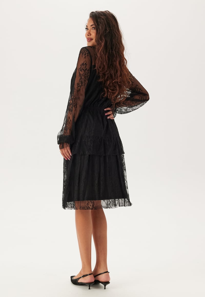 Happy Holly Tiered Puff Sleeve Lace Midi Dress