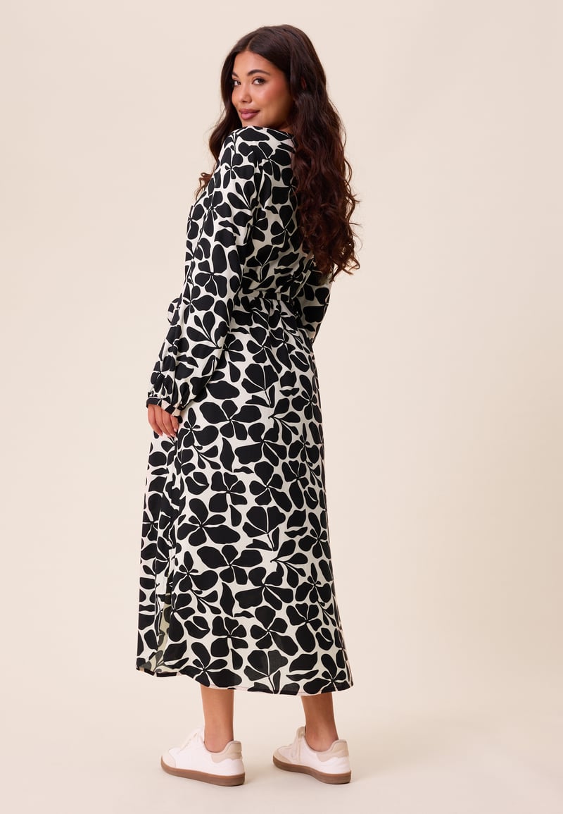 Happy Holly V-neck Viscose Dress