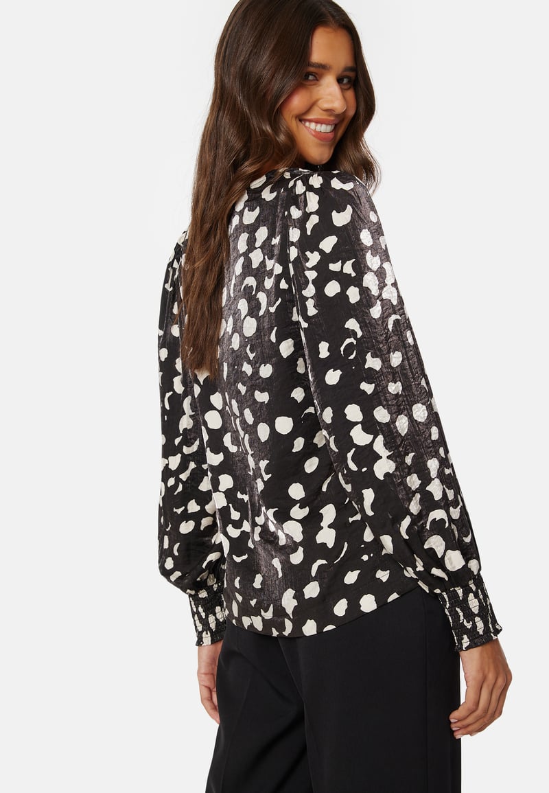 Object Collectors Item Omika L/S Top