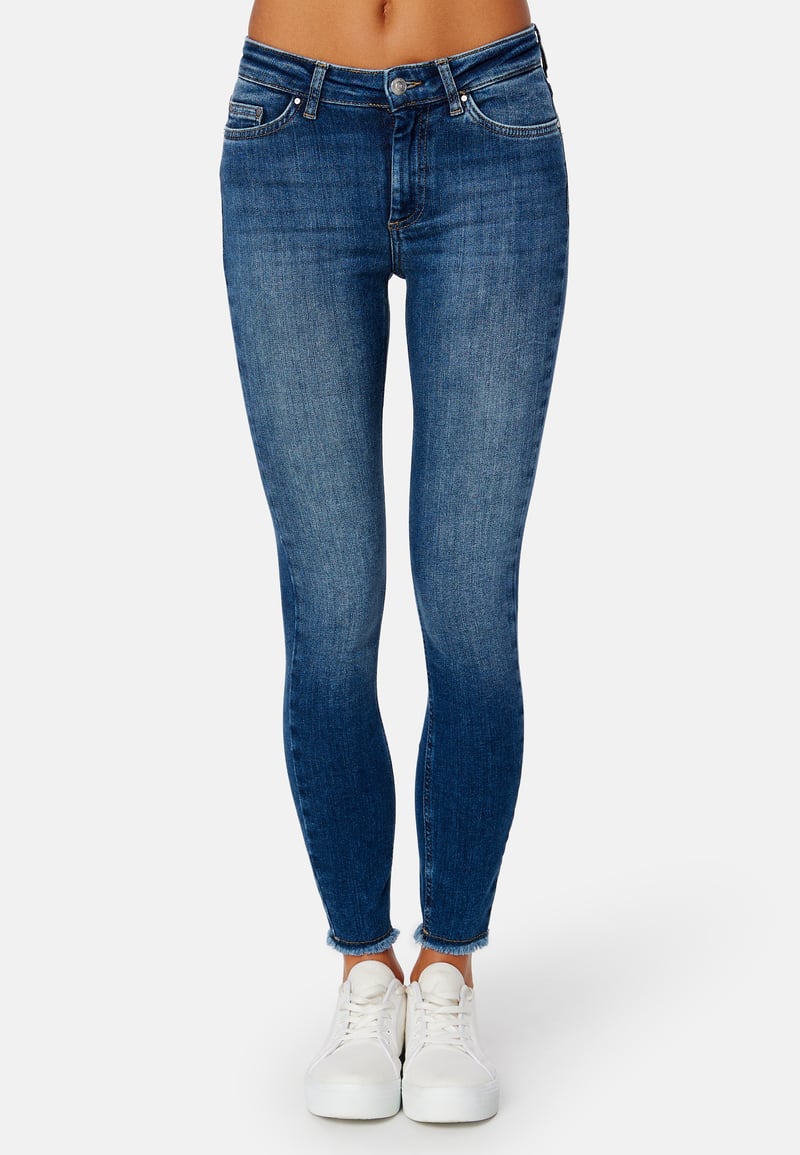 ONLY Onlblush Mid Ankle Raw Denim