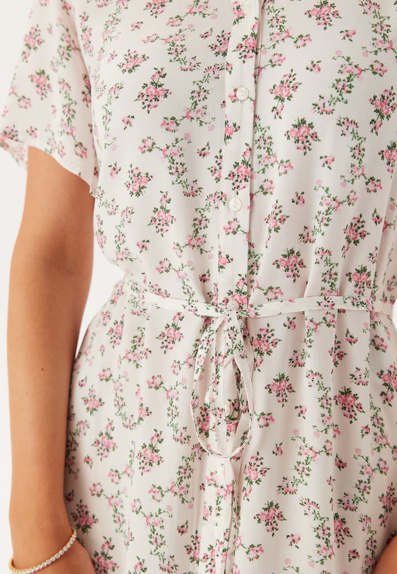 Pieces Pcnya Ss V-neck Midi Dress