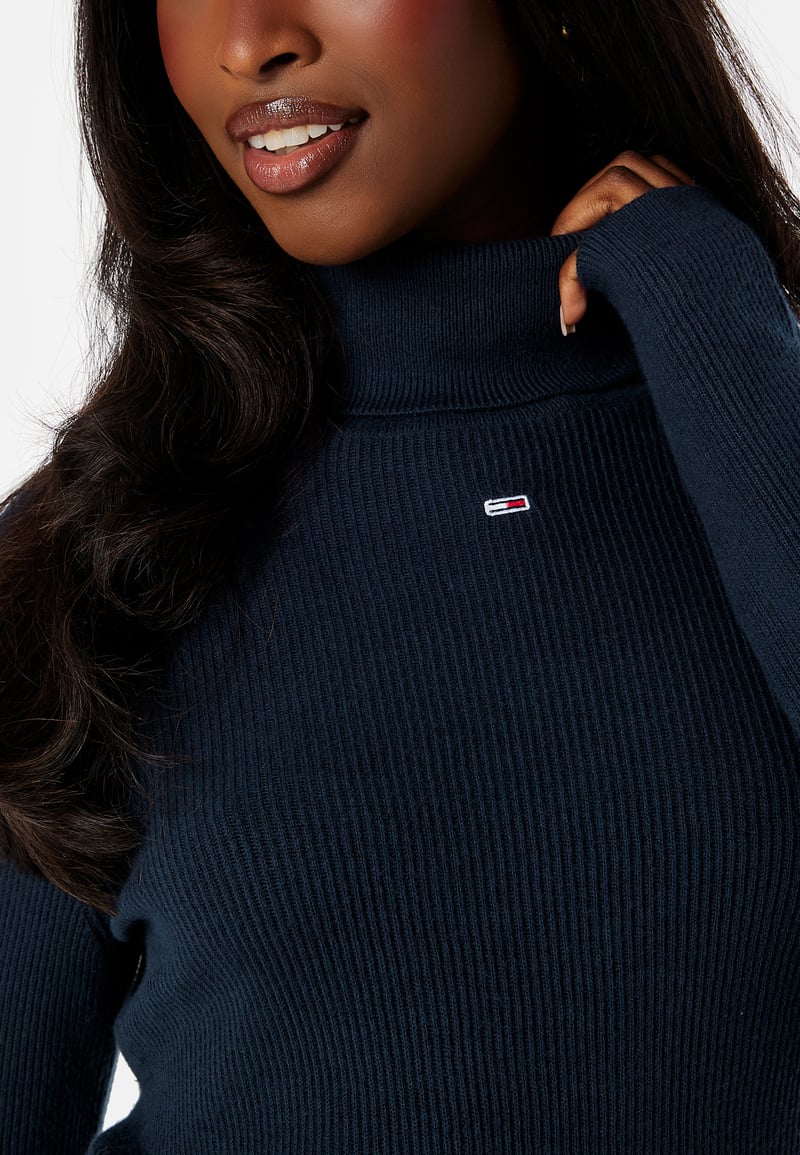 TOMMY JEANS Essential Turtleneck Sweater