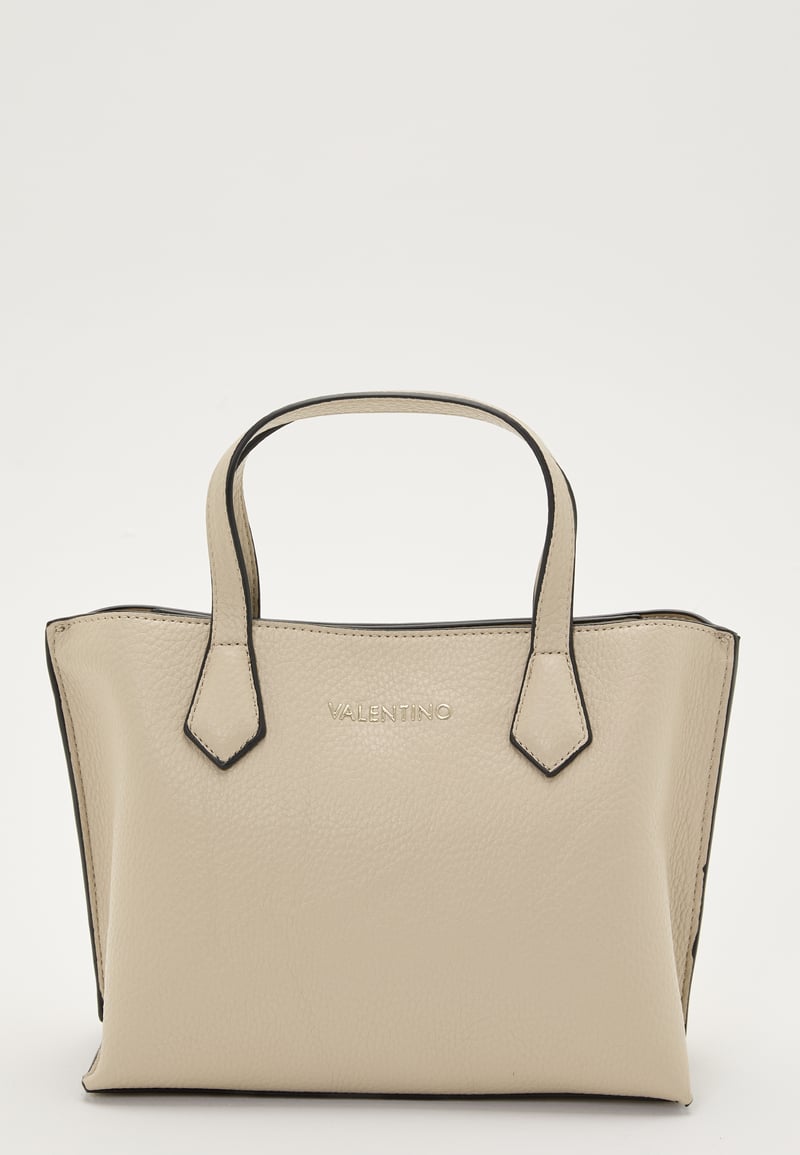 Valentino Fall Re Shopping