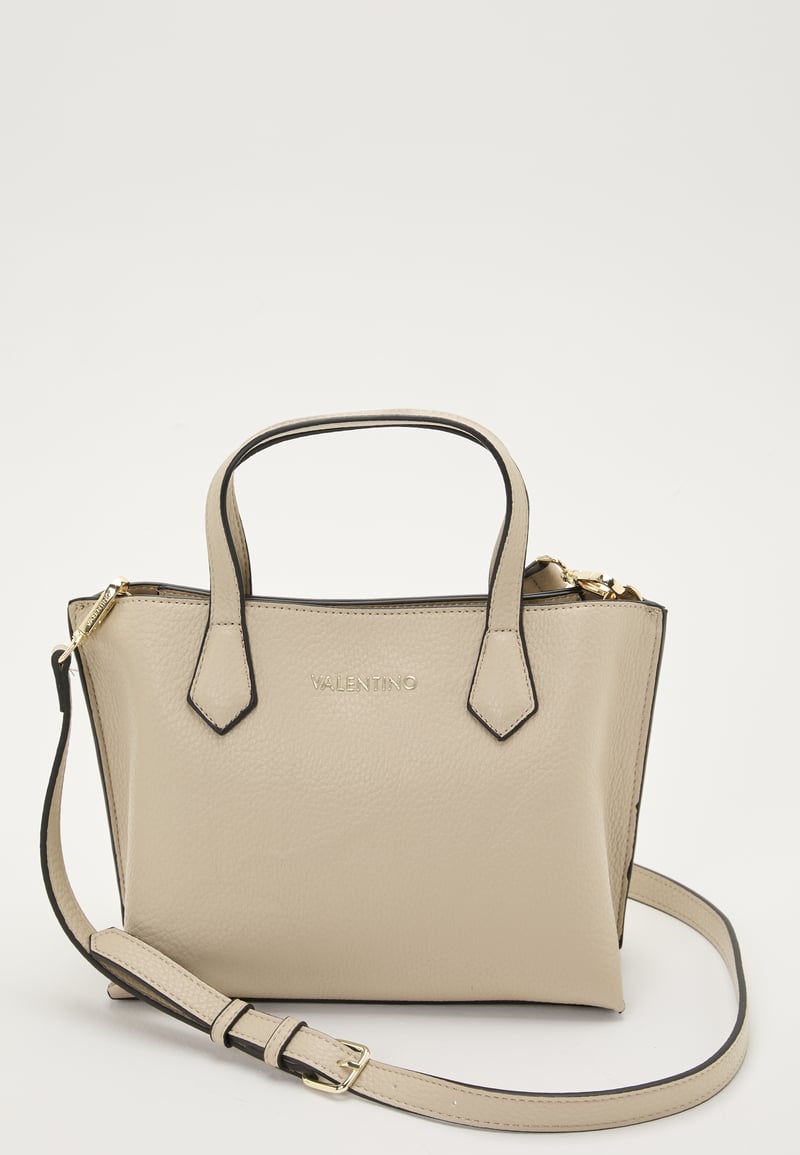 Valentino Fall Re Shopping