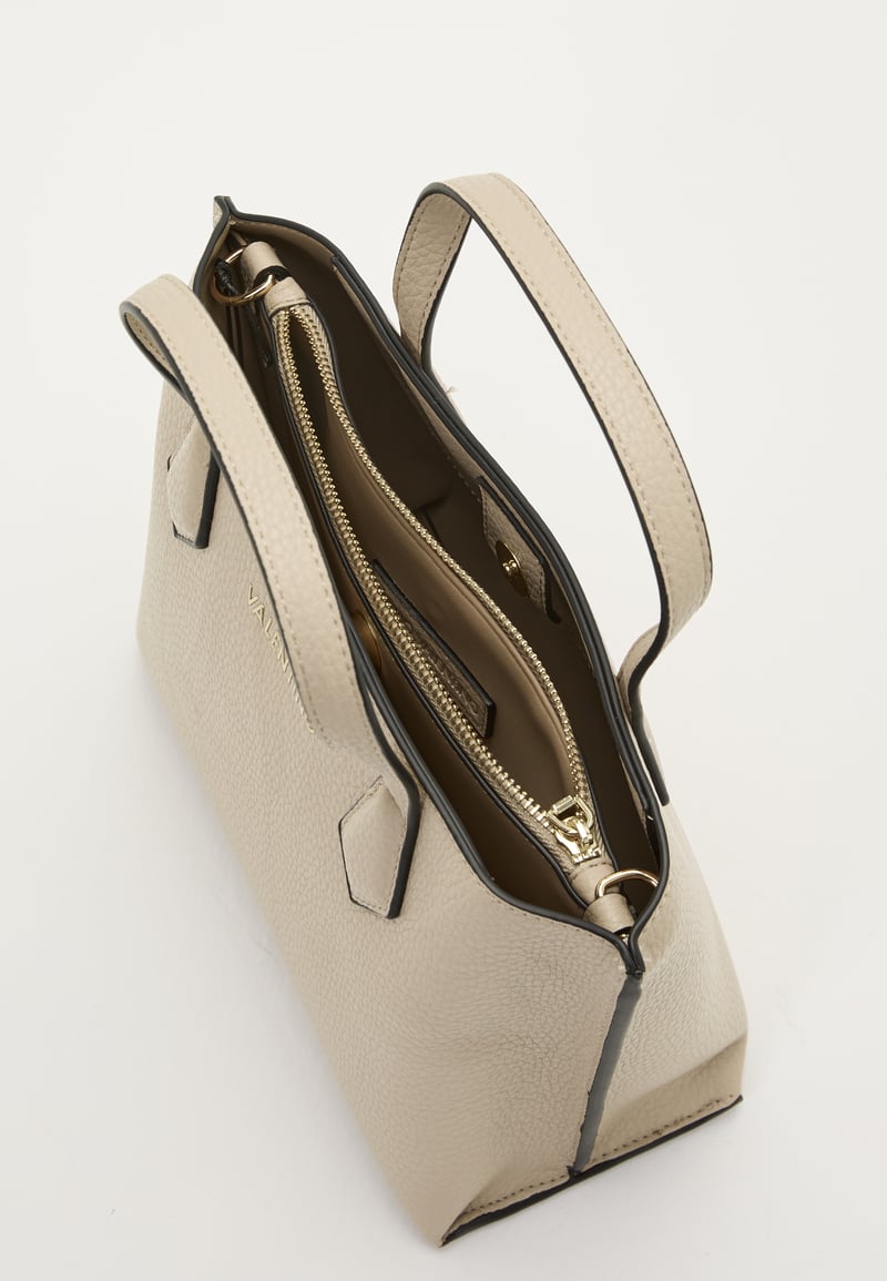 Valentino Fall Re Shopping