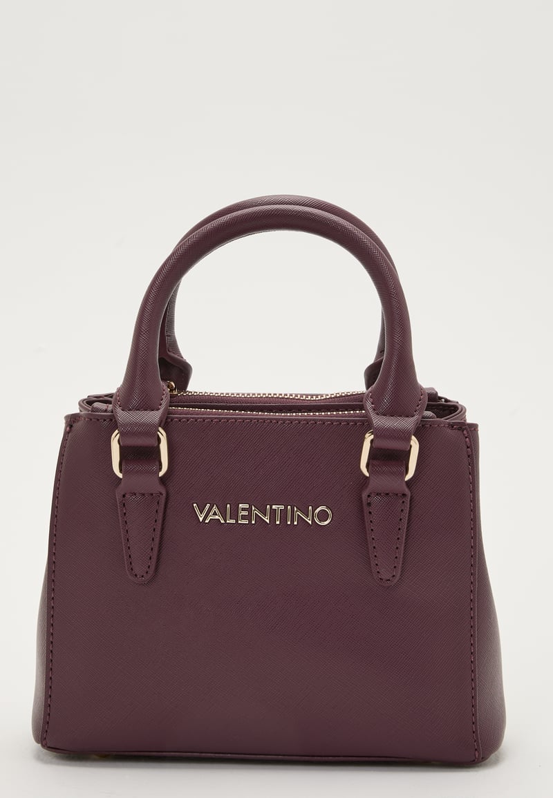 Valentino Zero Re Shopping
