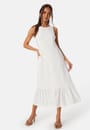 maeva-broderie-anglaise-dress