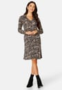 viola-button-dress-patterned