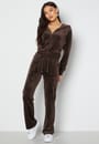 del-ray-classic-velour-pant-java