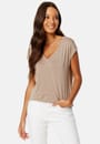 kamala-tee-silver-mink
