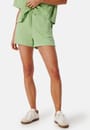 pcchilli-summer-hw-shorts-green