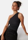 pcruka-one-shoulder-top-black