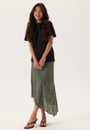 asymmetric-lace-skirt-2