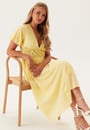 broderie-anglaise-dress-3