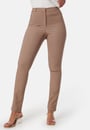 everly-stretch-suit-pants-nougat