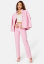 kendra-straight-jeans-pink