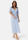 butterfly-sleeve-midi-dress