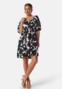 puff-sleeve-short-dress-patterned